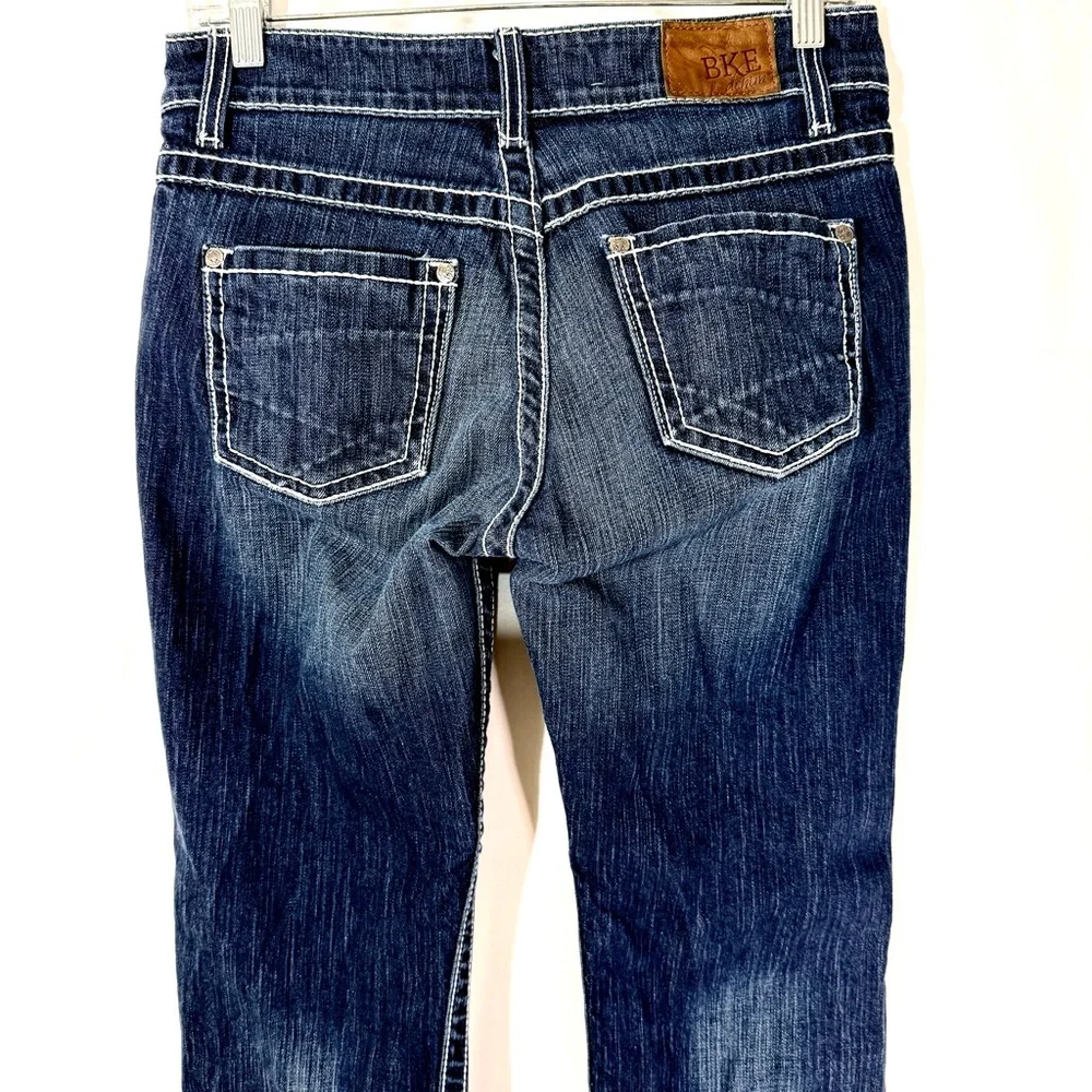 BKE Culture Boot Cut Low Rise Jeans With Stretch And Contrast Stitching Size 28